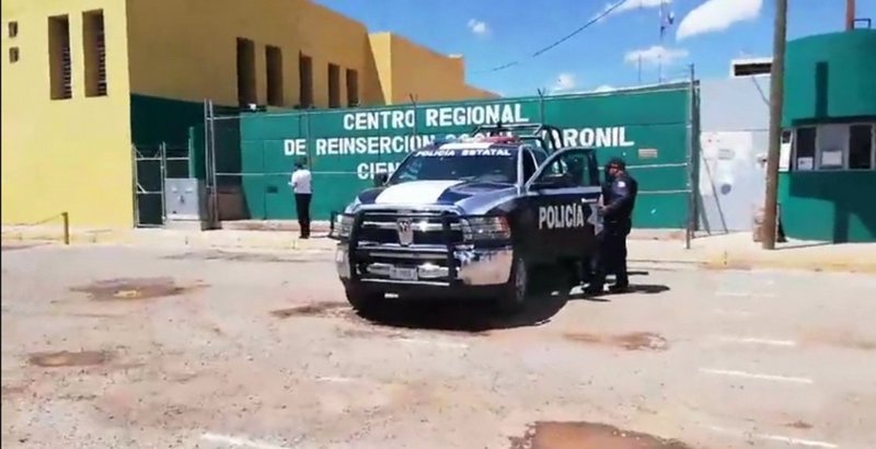 A través de un túnel se fugan 12 reos de penal en Zacatecas