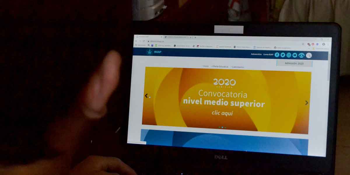 Puebla, Pue.- La Benemérita Universidad Autónoma de Puebla (BUAP) informó que abrirá un nuevo plazo para aquellos aspirantes al Proceso de Admisión 2020 que no pudieron completar este trámite por falta de documentos. A través de sus redes sociales, la BUAP anunció que a partir de las 19 horas de este viernes 15 y hasta el martes 19 de mayo los aspirantes a los niveles medio superior y superior  podrán ingresar a la página oficial www.autoservicios.buap.mx con el ID y NIP que crearon e imprimir su "Comprobante para la prueba de admisión". “Aspirantes del Proceso de #AdmisiónBUAP2020 de los niveles Medio Superior y Superior que por alguna de las siguientes causas no pudieron imprimir su comprobante para realizar la prueba, lo podrán hacer nuevamente en las fechas indicada” Se lee en la publicación.  Finalmente señalan que una vez publicados los resultados del examen de admisión y en caso de ser candidatos de inscripción, deberán entregar toda la documentación requerida conforme a las especificaciones señaladas.