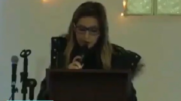 “He sido humillada públicamente”: Karla Panini muestra arrepentimiento durante sermón en iglesia (Video)