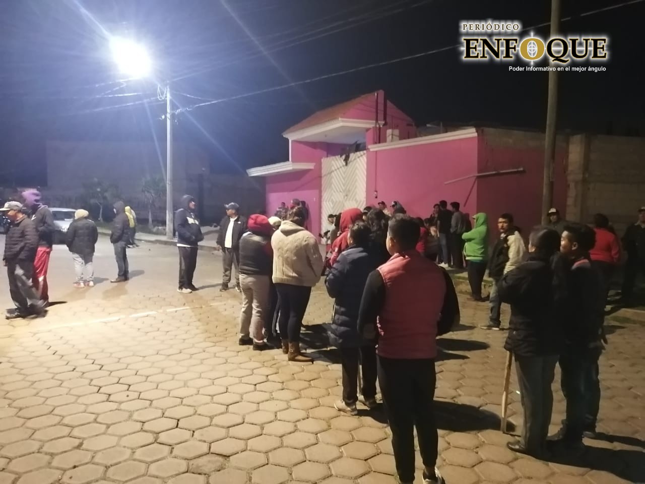 Menor de edad desaparece, familiares comienzan búsqueda 