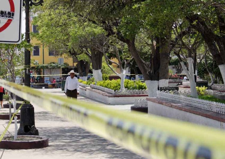 AMLO busca la reapertura en todo el país, pero los 'Municipios de la esperanza' no están tan seguros