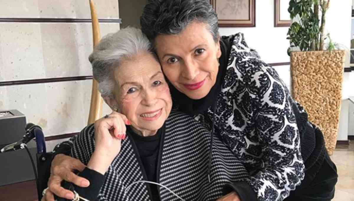 “Se adelantó en el viaje al cielo” Muere madre de la actriz Patricia Reyes Spíndola