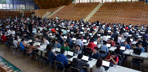 Gobierno duplica número de plazas del examen de residencias médicas