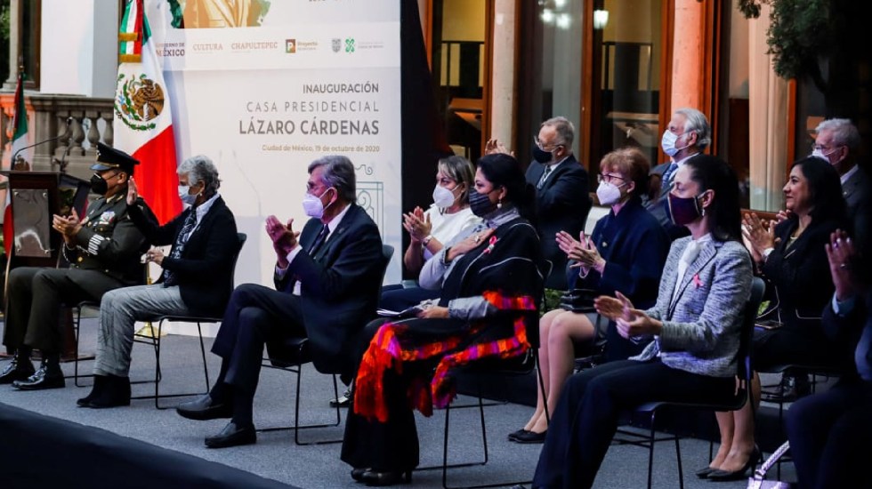 Recorte de aguinaldo a servidores públicos solo es para los de 'mero arriba': AMLO