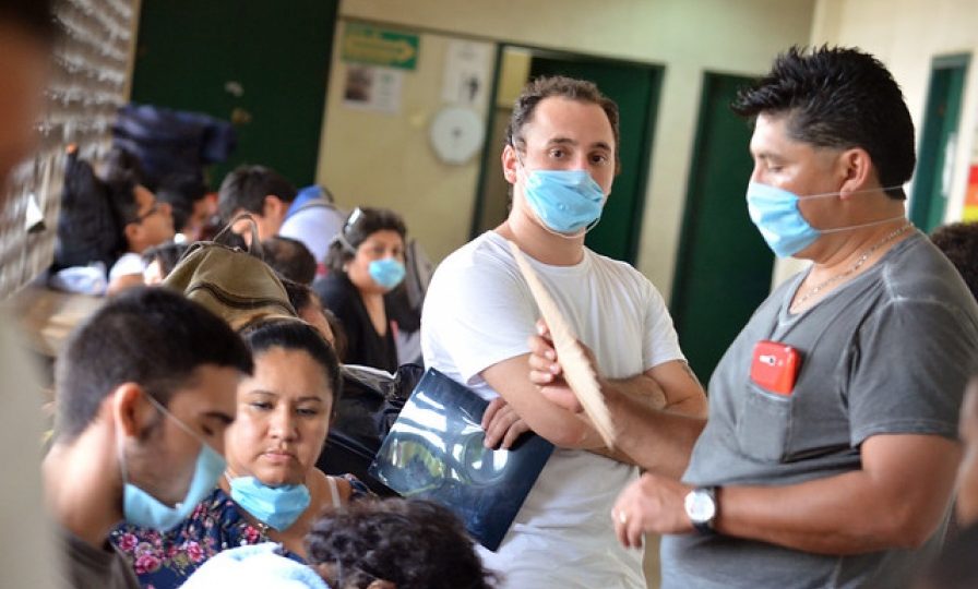 Los cubrebocas también han frenado la influenza y otras enfermedades, pero hay un detalle...