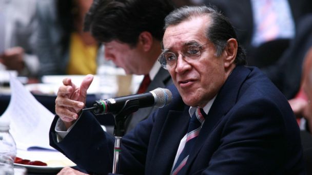 Muere Víctor Flores Olea, fundador de Conaculta