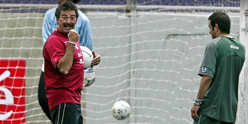 La Volpe se arrepiente de no haber llevado a Cuauhtémoc Blanco al Mundial