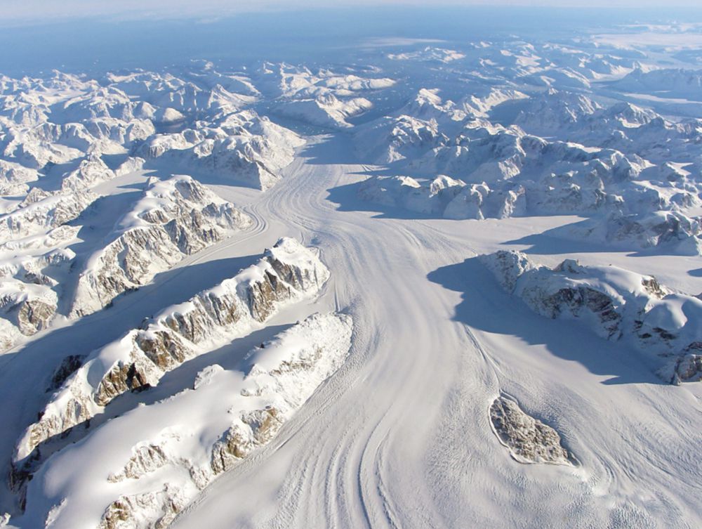 Primer dron vuela al Polo Norte en desafiante misión climática