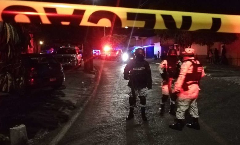Con armas del Ejército, grupo armado balea velorio en Cuernavaca; hay 8 muertos