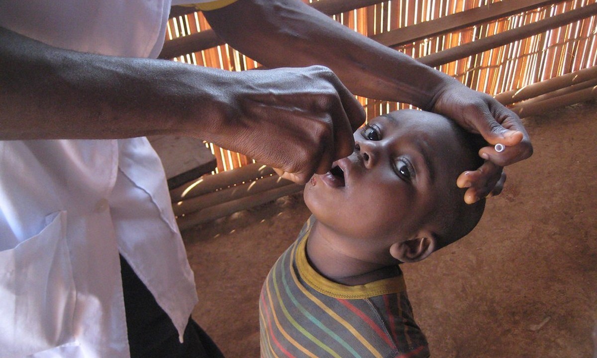 Nuevo brote de polio en Sudán es causado por vacuna: ONU