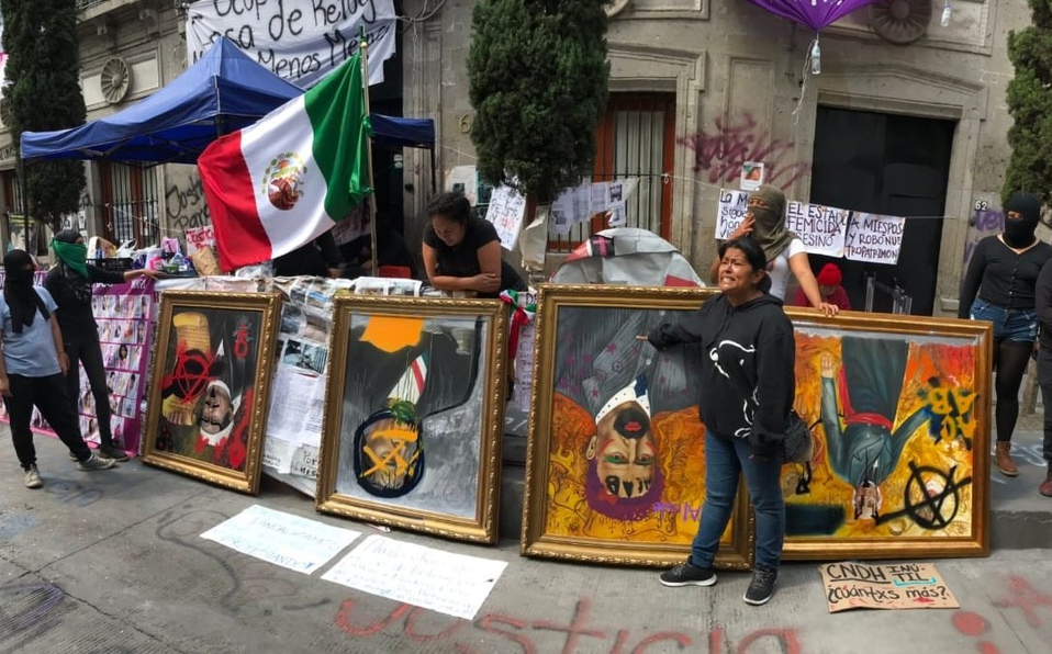 Esto es lo que sabemos sobre la toma de las instalaciones de la CNDH por colectivos feministas