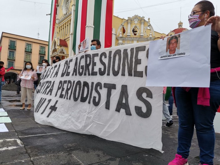 Periodistas en Veracruz protestan por asesinato del reportero Julio Valdivia