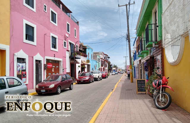 Crece afluencia de visitantes tras semáforo naranja del Covid-19 en San Andrés Cholula