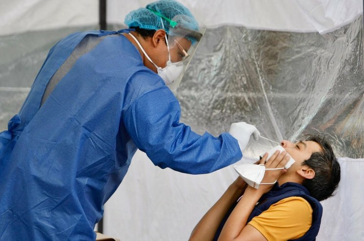 Ellos son los médicos y personal de salud galardonados con la condecoración 'Miguel Hidalgo'