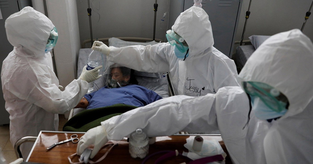 Alrededor del 14% del personal médico a nivel mundial tiene COVID-19: OMS