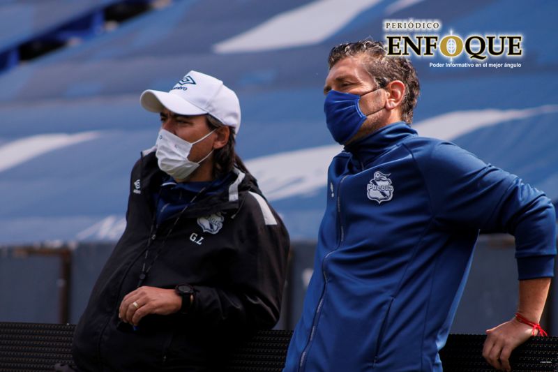 “Jugar sin público no es ventaja ni desventaja para el Puebla”: Carlos Poblete 