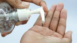 ¡Cuidado! Cofepris alerta sobre 9 marcas de gel antibacterial que contienen metanol