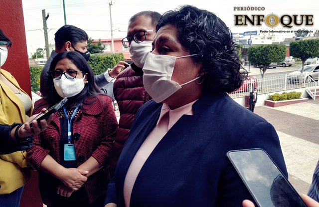 Nunca ha habido incremento de salarios en mi gobierno, gano 56 mil pesos: Karina Pérez Popoca