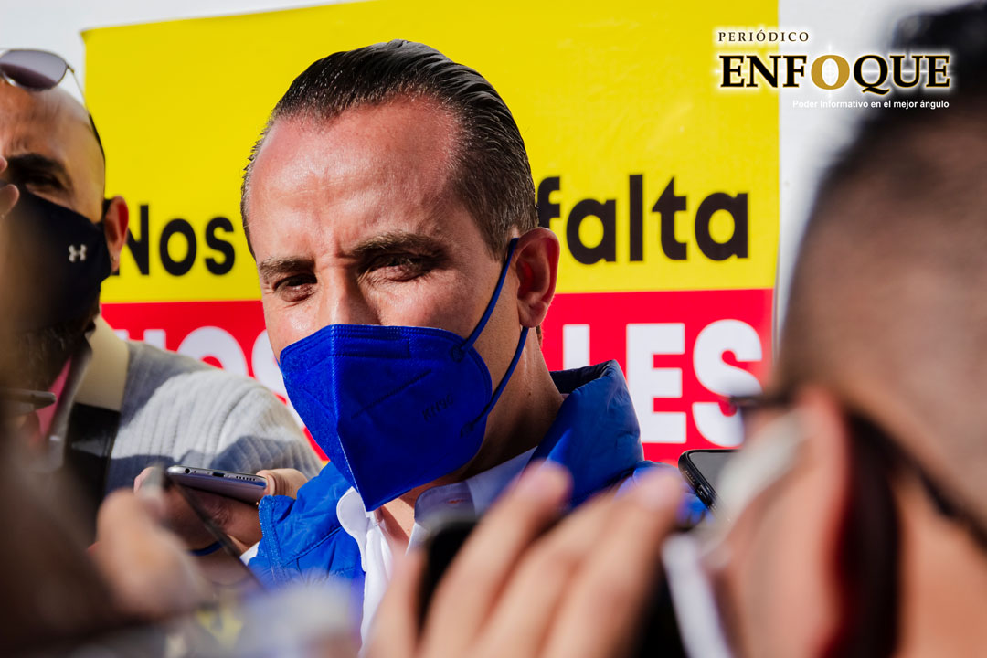 Riestra Piña denunciará ante la Fiscalía el retiro de su propaganda