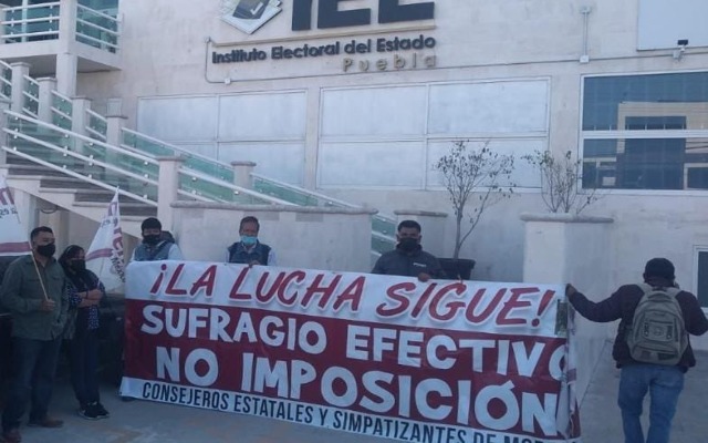 Dirigencia de Morena se deslinda de consejeros que realizaron bloqueo en el IEE