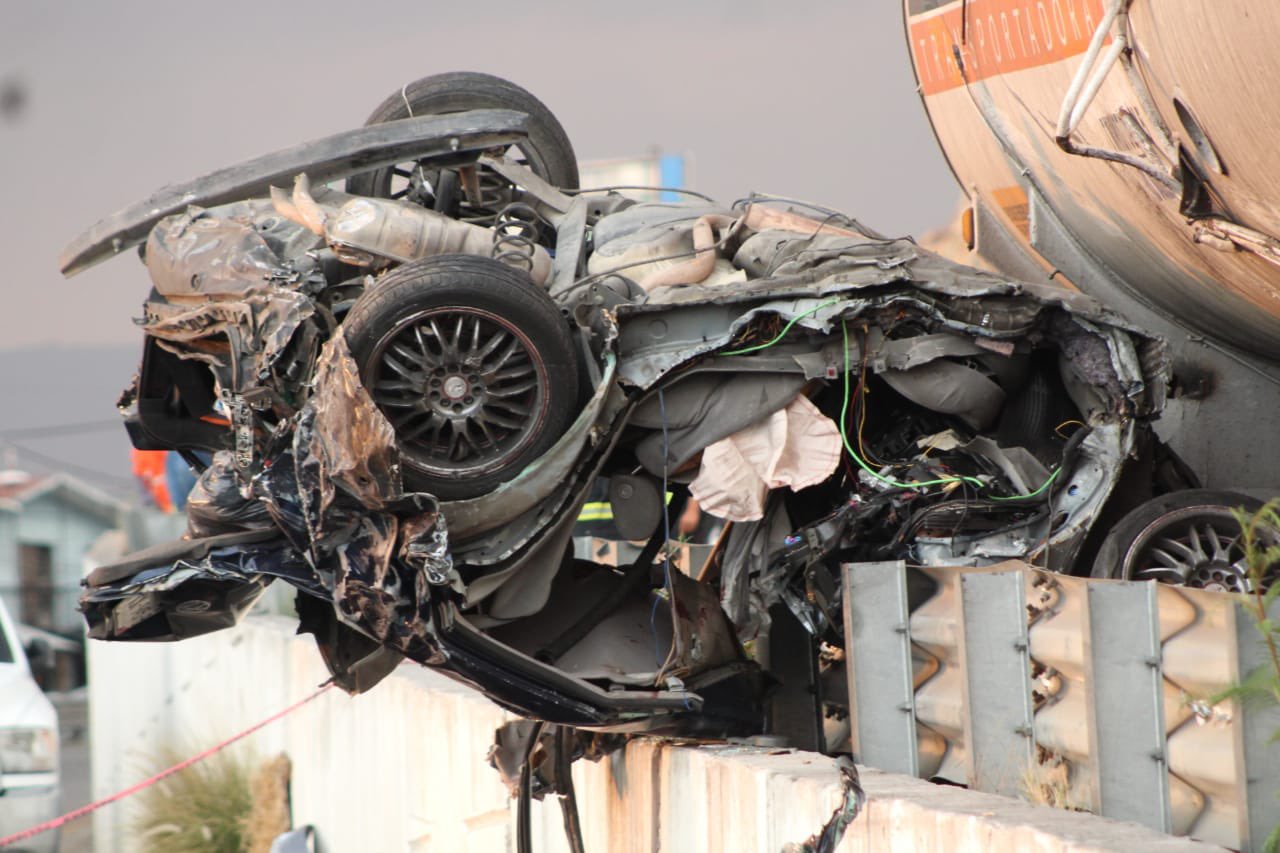 Accidente en la Autopista Mexico-Cuernavaca deja al menos 20 personas heridas