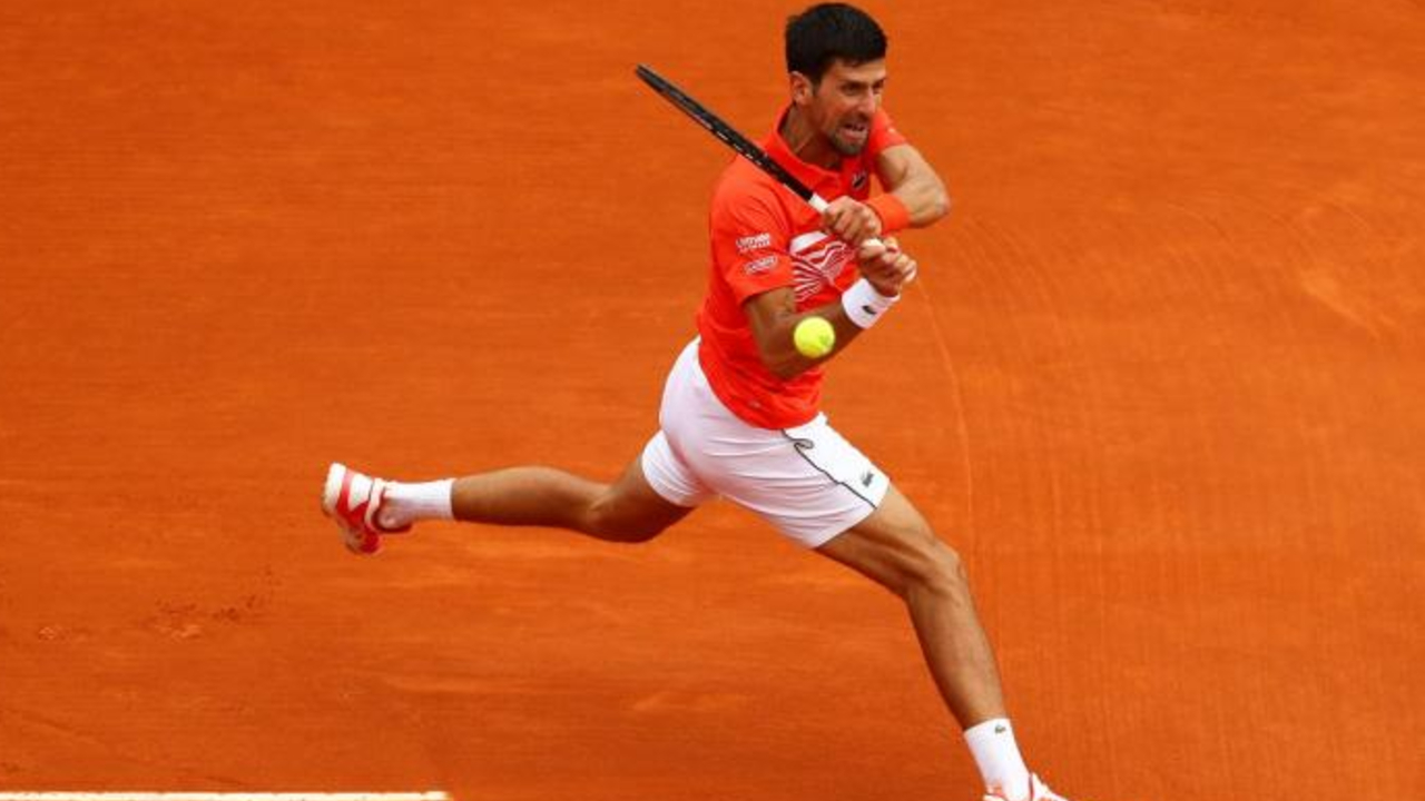 Novak Djokovic debuta con victoria en la arcilla de Montecarlo