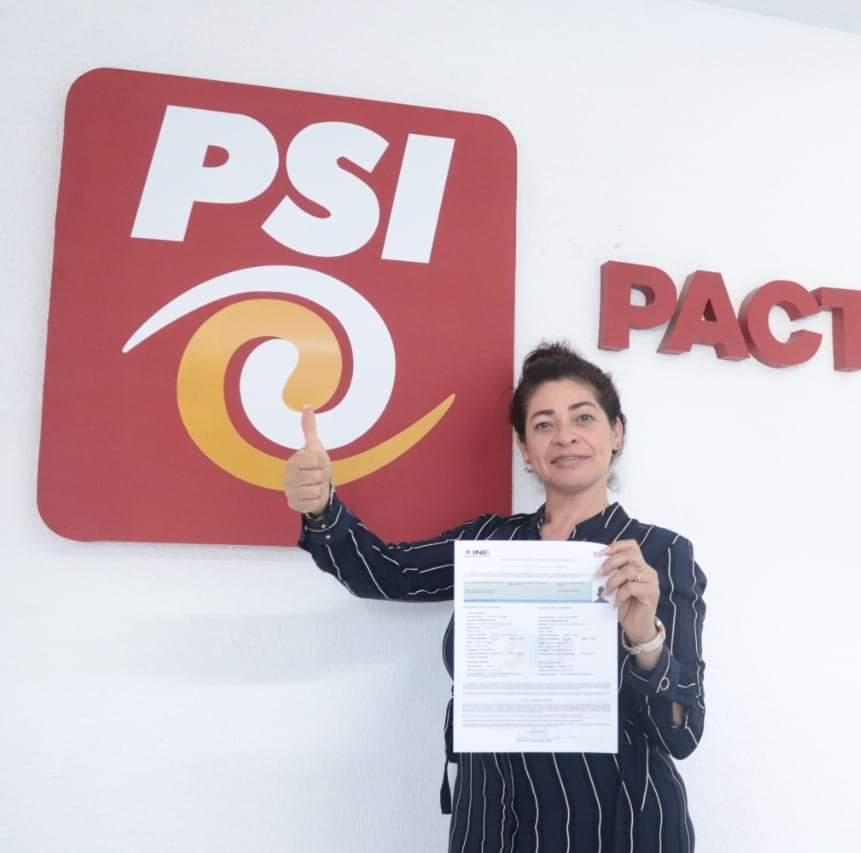 Celene Calderón Robles se registra por Pacto Social de Integración como candidata a la presidencia municipal de San Andrés Cholula.