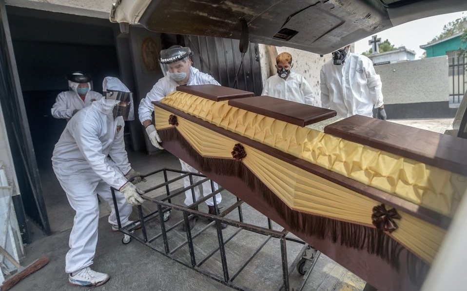 México acumula 2,299,939 muertes por Covid-19