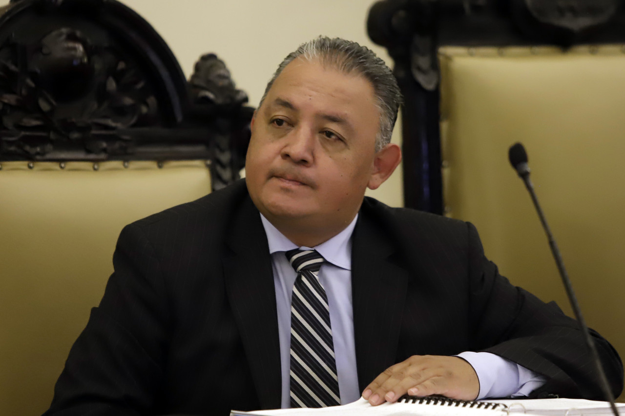 Gonzalo Castillo deja cargo de síndico para sumarse a campaña de Rivera Vivanco