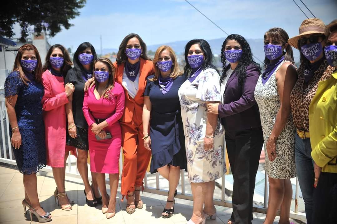 Se reúne Eréndira Jiménez con Colectiva 50+1, en Tlaxcala