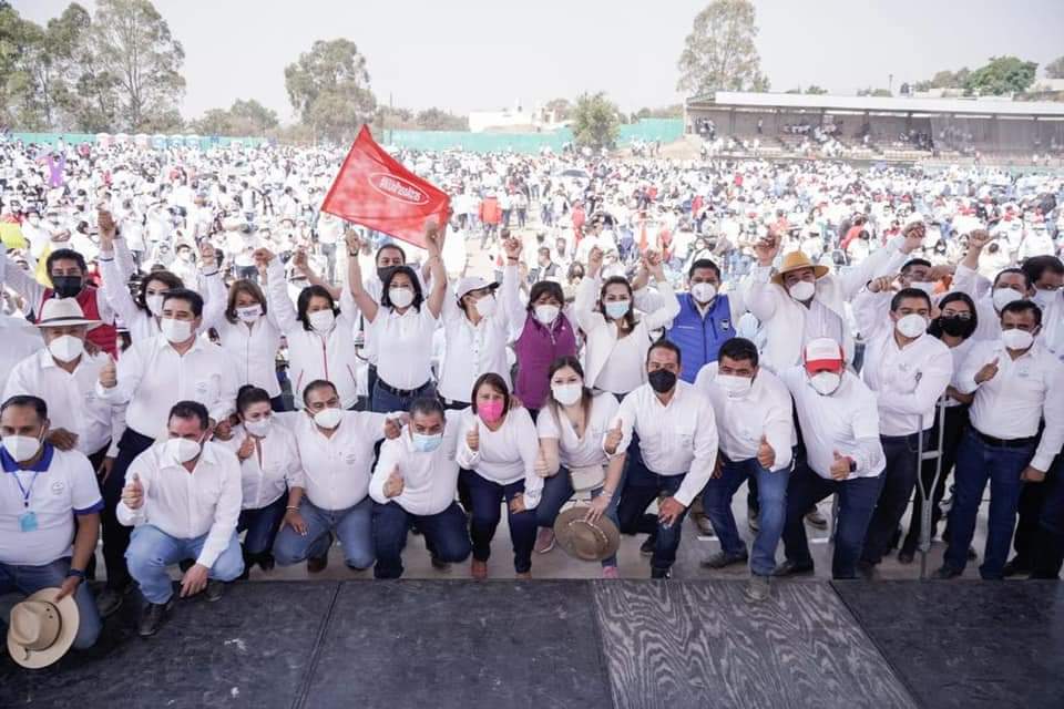 Anabell Ávalos toma protesta y refuerza apoyo ciudadano en Tlaxcala