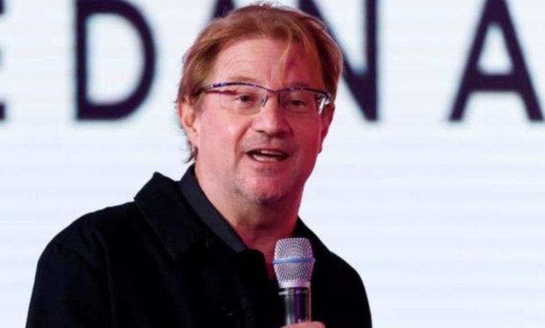 Andrés Roemer huye a Israel, donde presuntamente siguen sus acosos