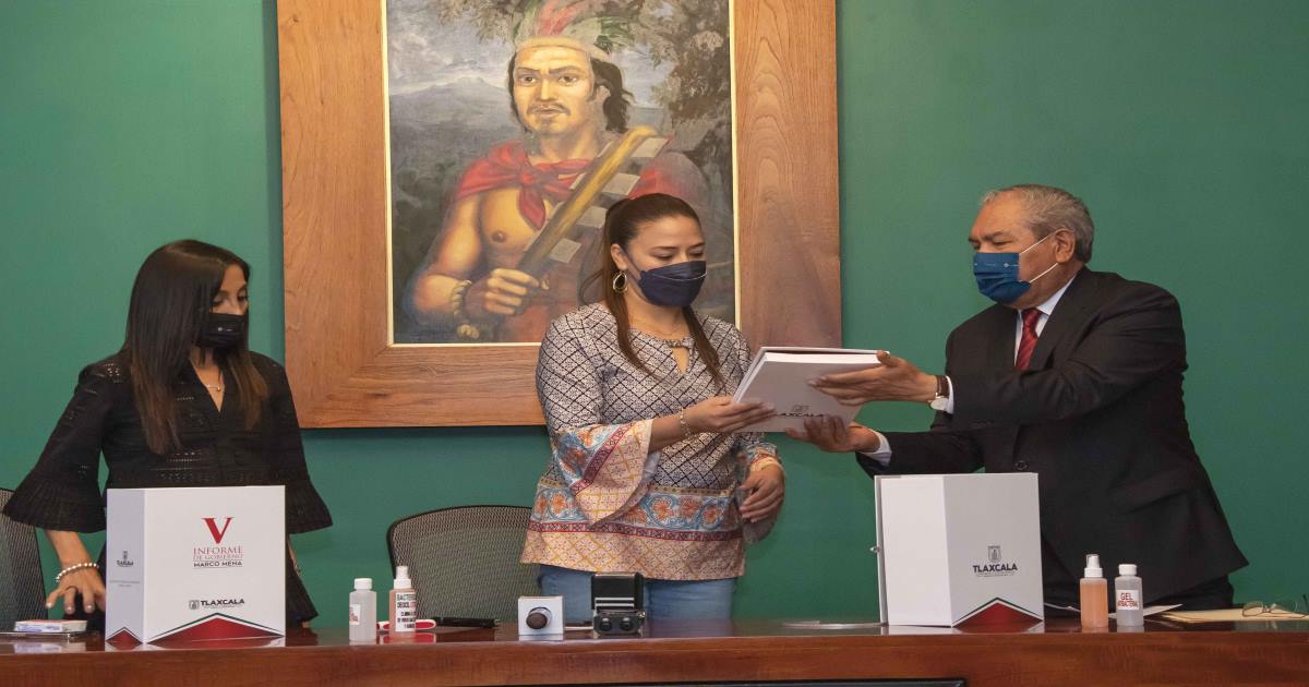 Entrega ejecutivo del Estado quinto informe de gobierno al Congreso Local