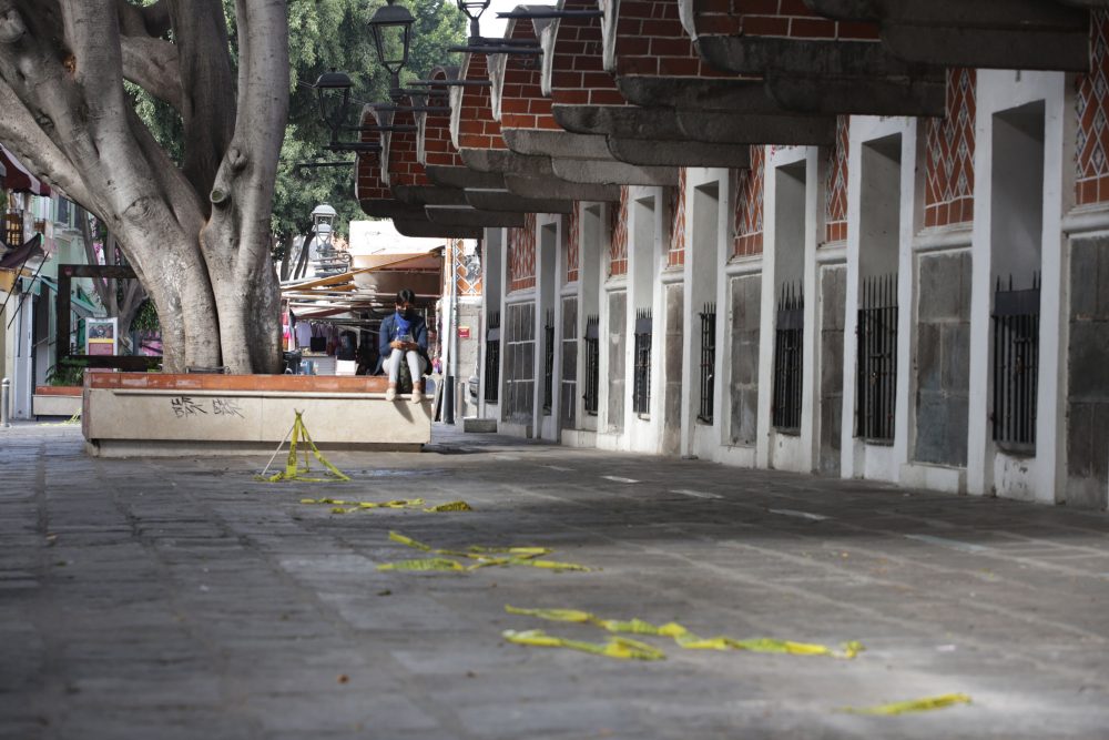 Retira Ayuntamiento bancas del Barrio del Artista 