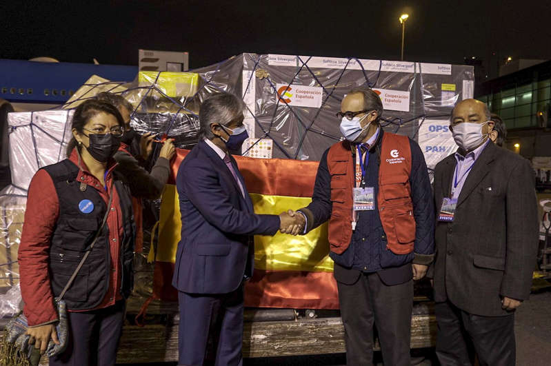 España envía 650 mil vacunas contra covid-19 a países de América