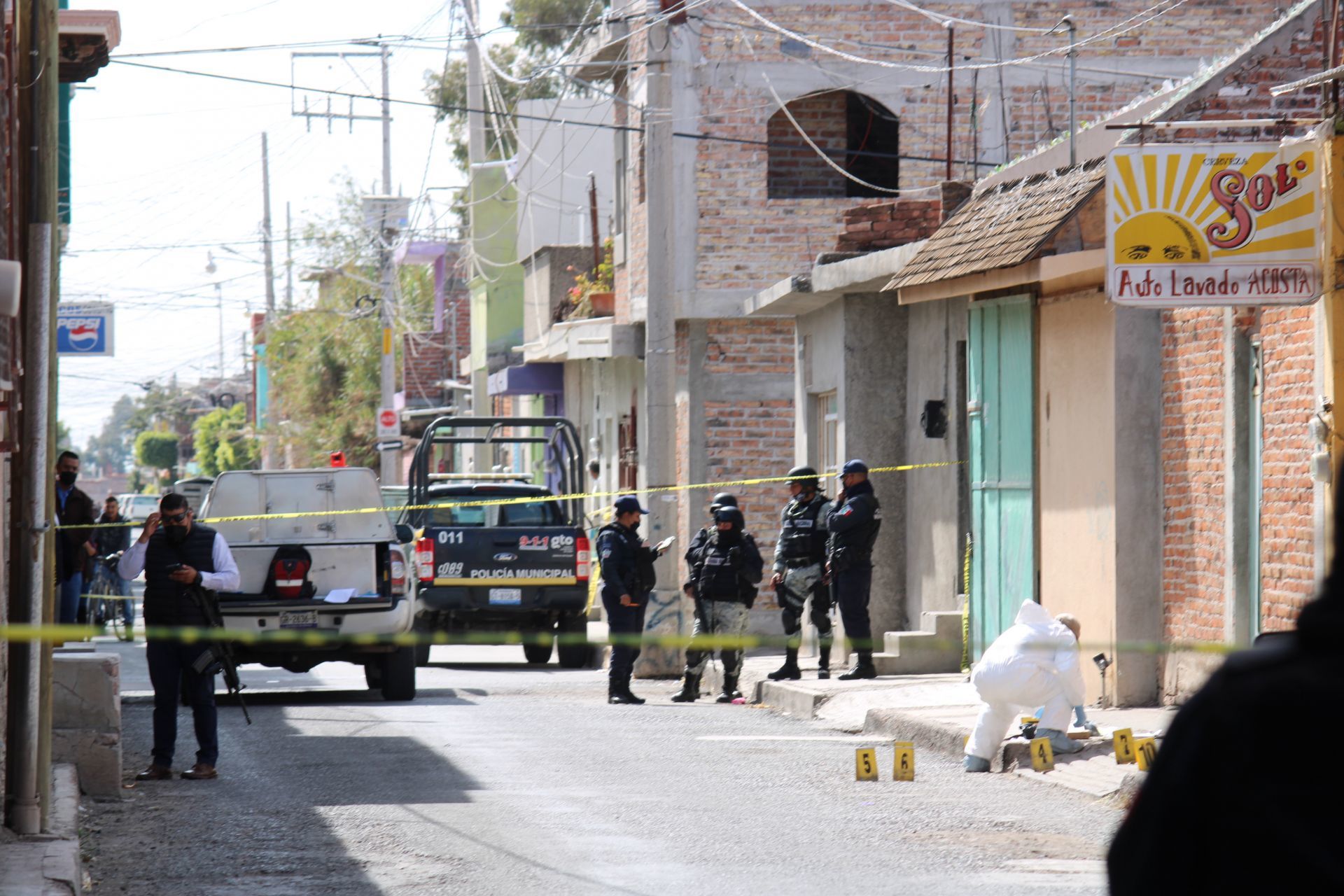 14 personas asesinadas en dos ataques armados durante el fin de semana 