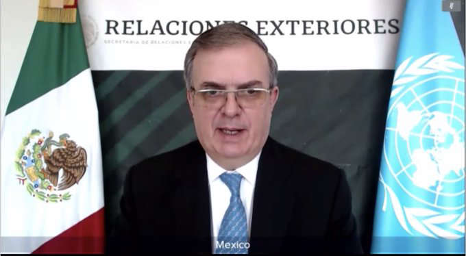 Seguridad marítima, sin militarizar océanos: Ebrard