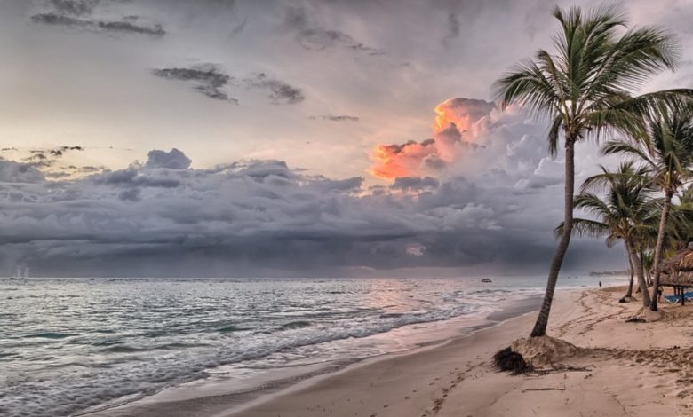Ordenan cierre de playas en Oaxaca debido al aumento de casos de COVID-19