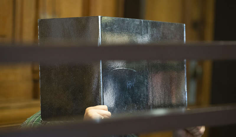 Inicia juicio de maestro acusado de canibalismo: Alemania 