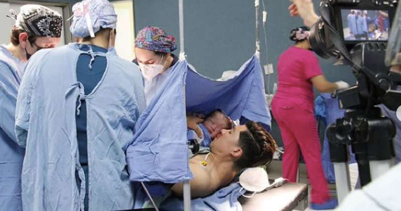 Hombre trans da a luz a un bebé en Sinaloa