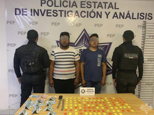 Capturan en Amozoc a dos personas por posesión de aparente cristal 