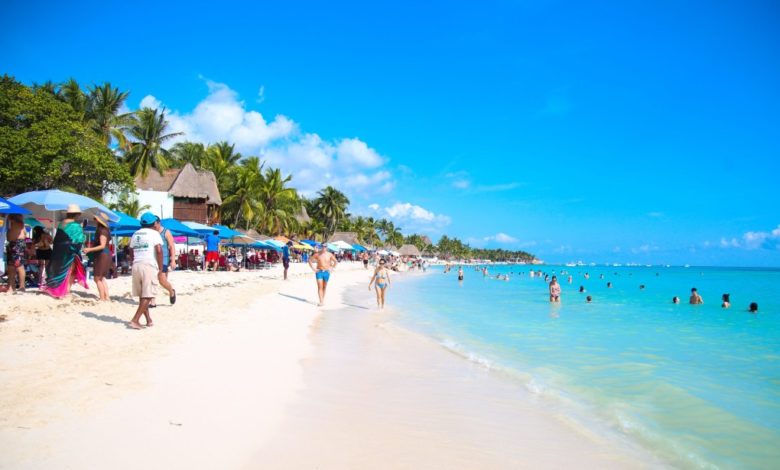 México aprovecha una Europa restringida para repuntar el turismo extranjero en verano