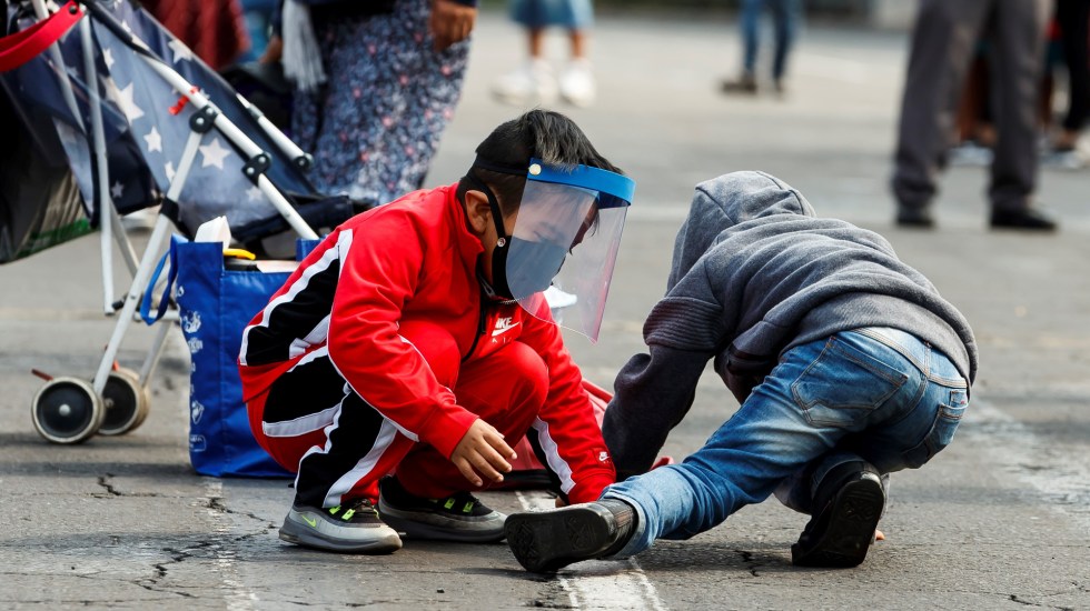 Niños y adolescentes suman 60,928 casos y 613 muertes en México por Covid-19