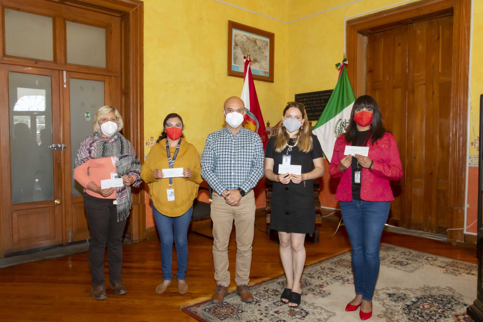 SECTURE entrega 150 becas a tour operadoras y guías de turista del Estado