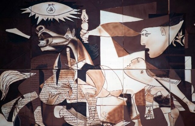 Qué significa cada detalle del Guernica de Picasso, la obra que resume el horror de la guerra