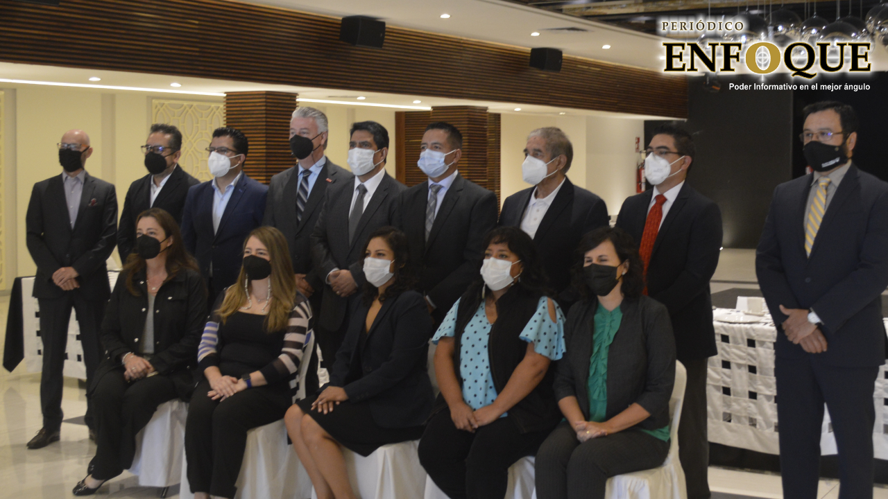 Edmundo Tlatehui sostuvo una reunión con los Rectores y Representantes de las diferentes Universidades de San Andrés Cholula 