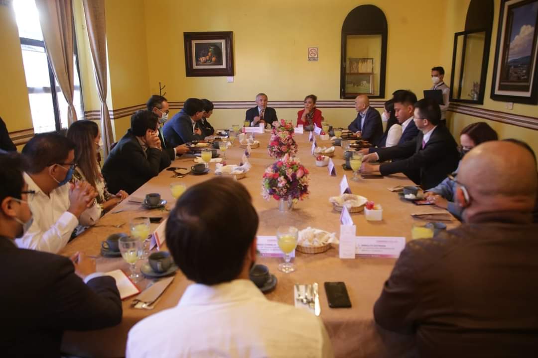 Lorena Cuéllar promueve más y mejores empleos ante empresarios chinos