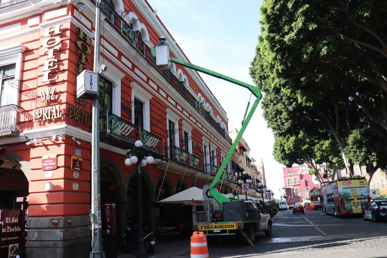 Instalarán en la capital 1,700 adornos luminosos con motivo del mes patrio
