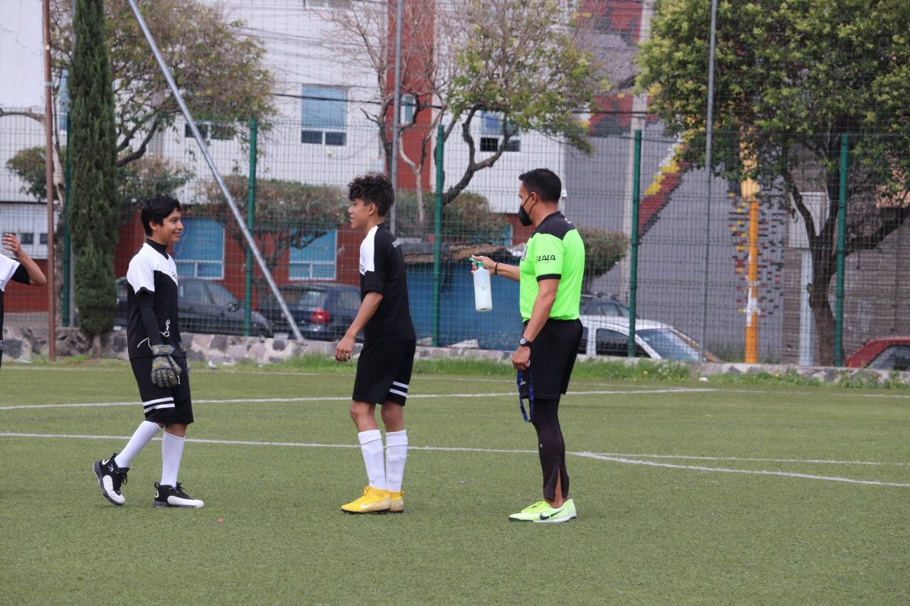 Espacios deportivos se mantendrán abiertos pese a tercera ola Covid