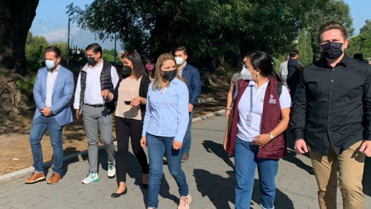 Paola Angón se reunió con miembros de la Secretaría de Turismo y del Comité del Pueblo Mágico de Cholula 